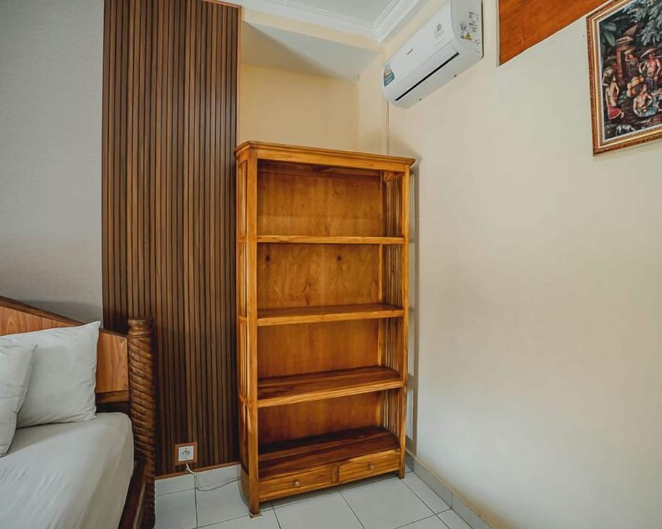 Deluxe Room | Desk, free WiFi