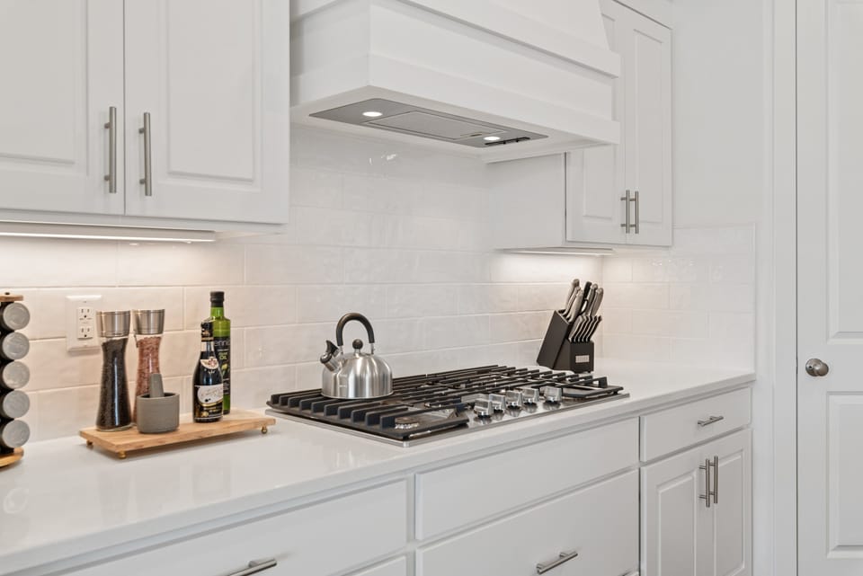Townhome, 5 Bedrooms | Private kitchen | Fridge, oven, coffee/tea maker, toaster