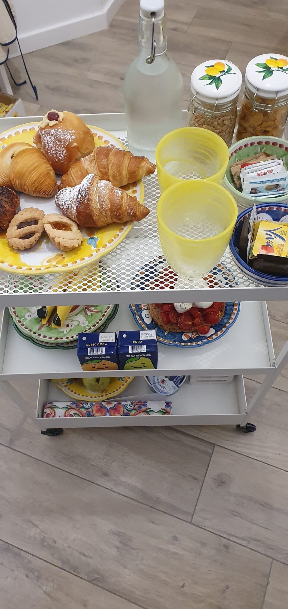 Daily local cuisine breakfast for a fee