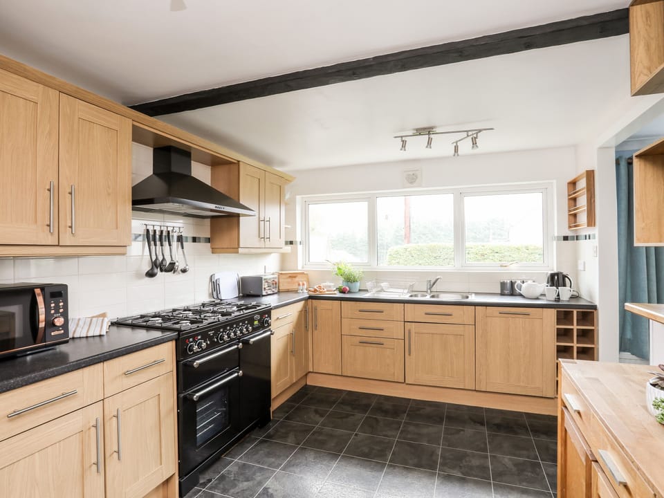 Cottage | Interior