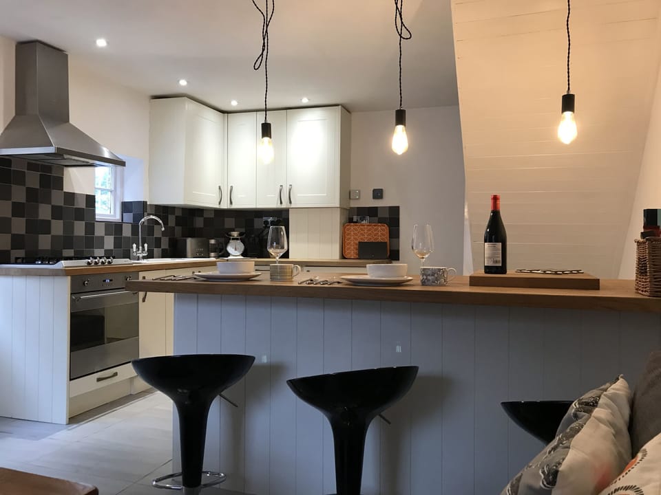 Cottage | Interior