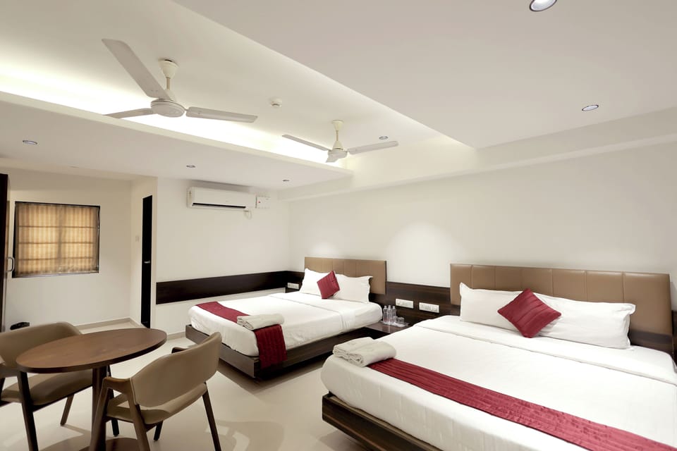 Quad Room | Premium bedding, desk, free WiFi