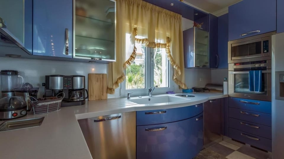 Villa, 4 Bedrooms, Private Pool, Garden View | Interior