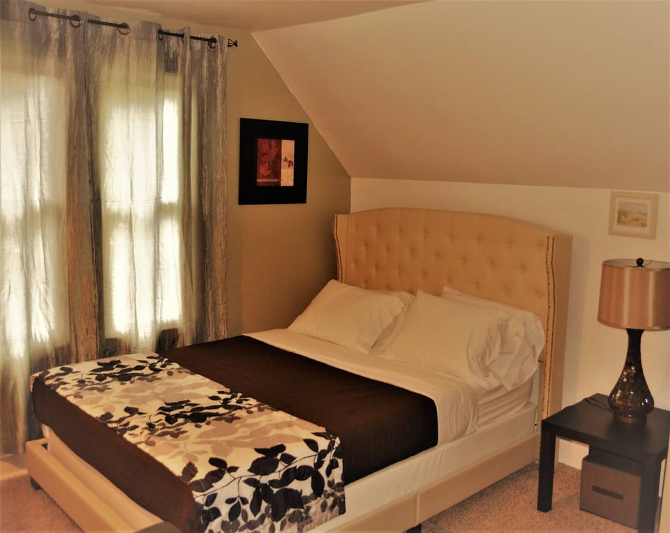 City Pads - Riverside Park Apartment in Grand Forks