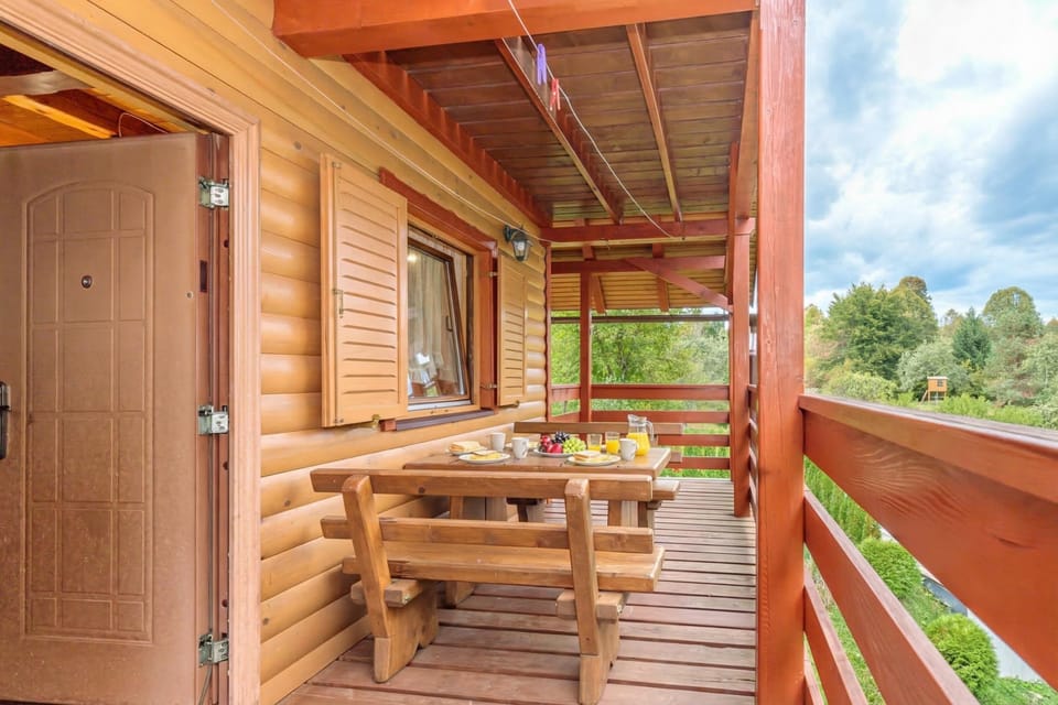 Family House, 2 Bedrooms, Balcony, Mountainside (Chalet With Private Whirlpool And) | Outdoor dining