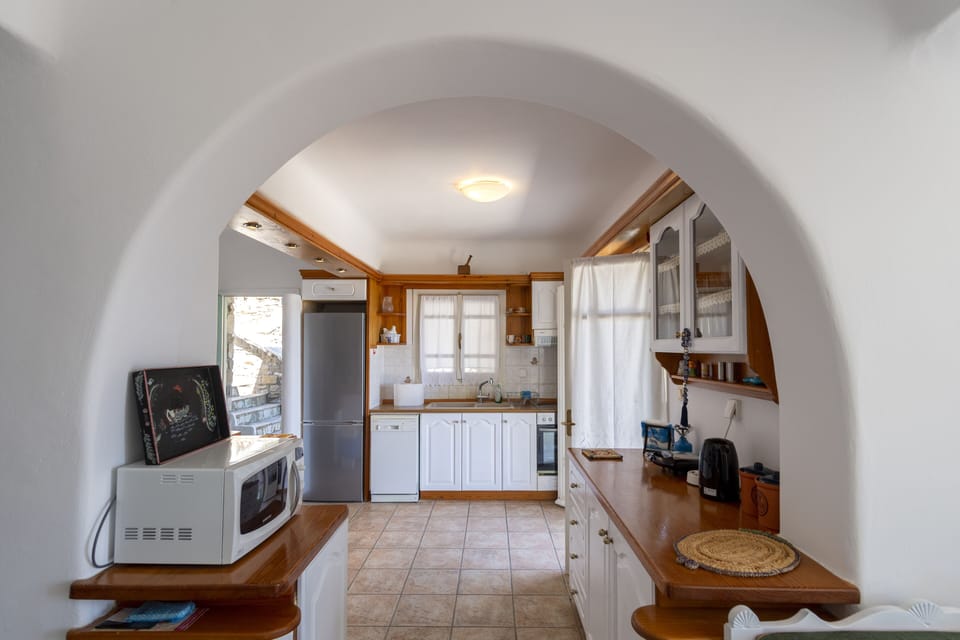 Villa | Private kitchen | Oven, dishwasher, espresso maker, electric kettle