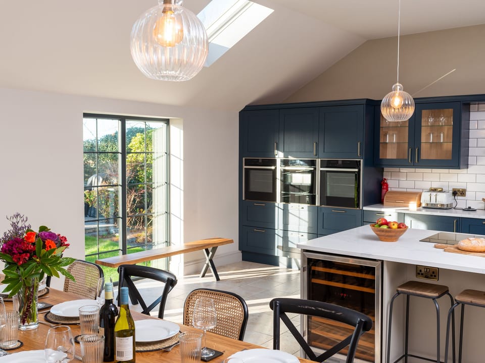 Cottage | Private kitchen | Fridge, microwave, dishwasher, electric kettle
