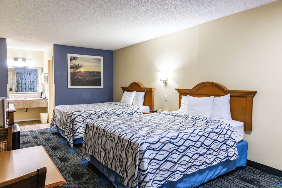 In-room safe, desk, iron/ironing board, free WiFi