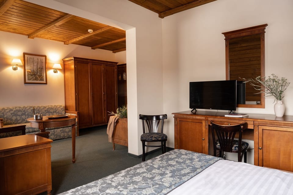 In-room safe, desk, free cribs/infant beds, free WiFi