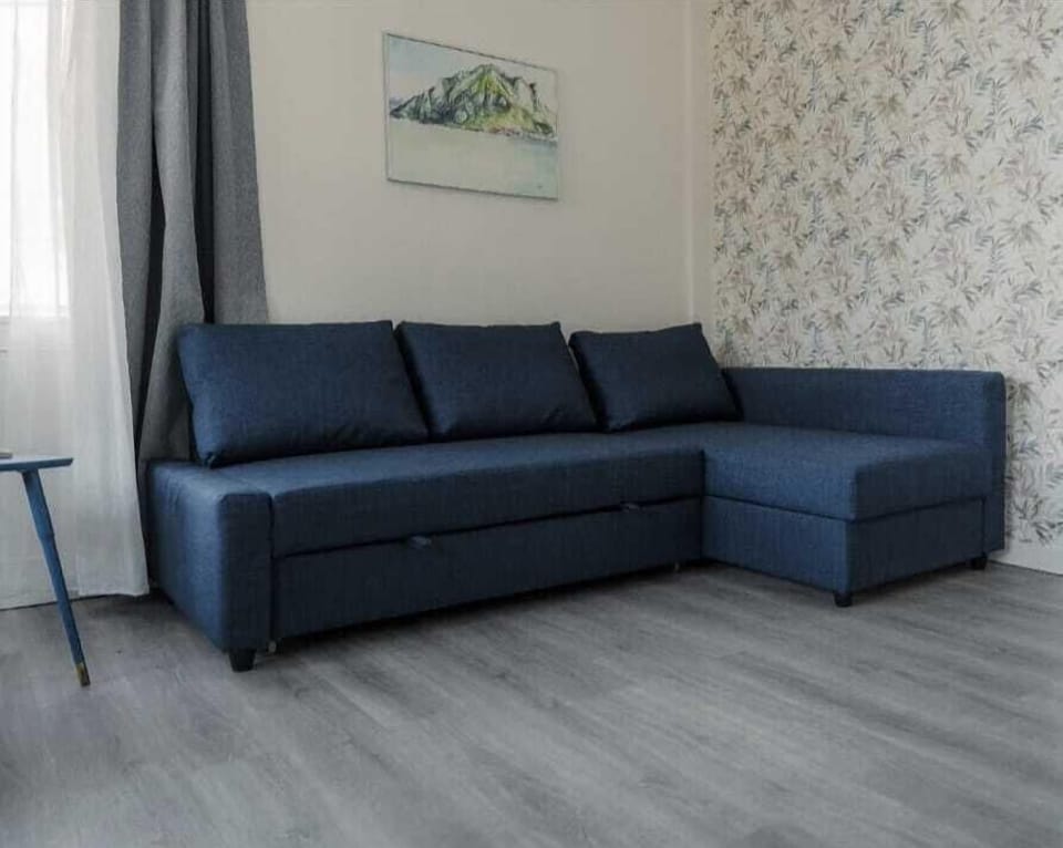 Double Room, 1 Double Bed, Balcony, Lake View | In-room safe, individually decorated, desk, blackout drapes
