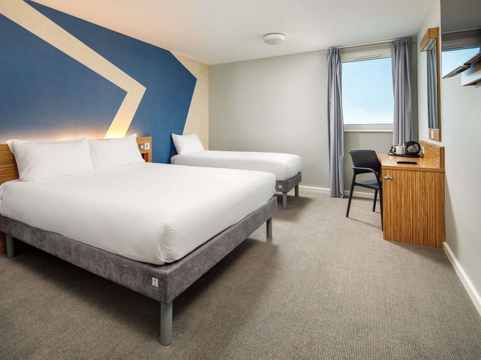 Standard Room, Multiple Beds | Desk, laptop workspace, blackout drapes, soundproofing