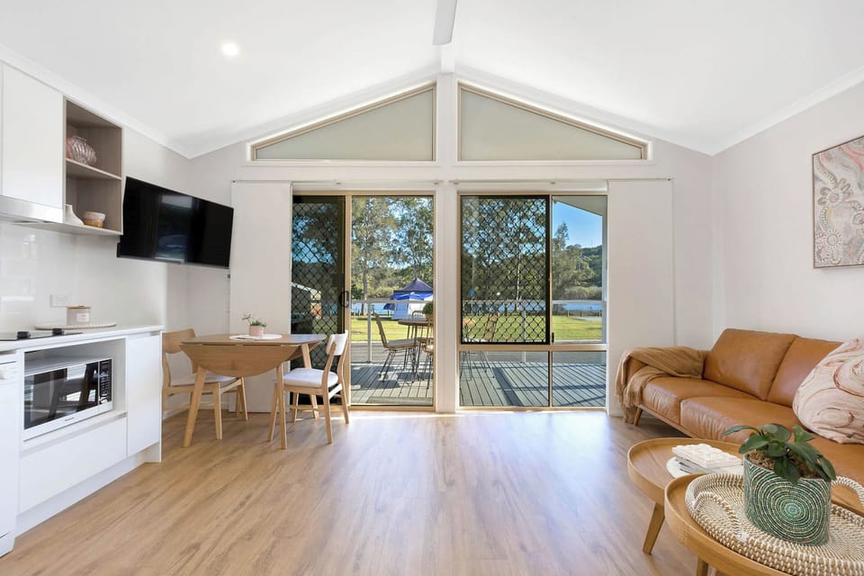 Premium Cabin - Sleeps 5 - Dog Friendly | Living area | 32-inch flat-screen TV with digital channels, TV