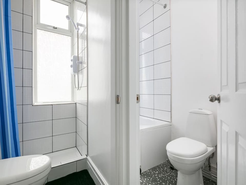 Shared Short Term Let South Manchester Bed and Breakfast in Stretford