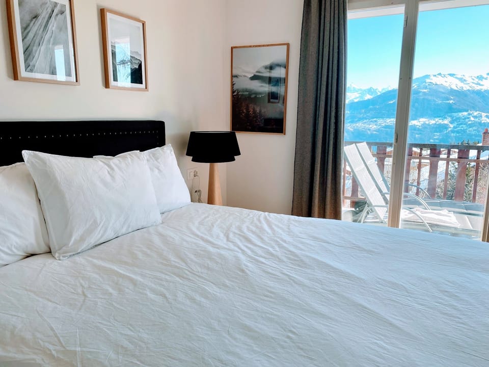 Deluxe Apartment | 1 bedroom, Frette Italian sheets, premium bedding, pillowtop beds
