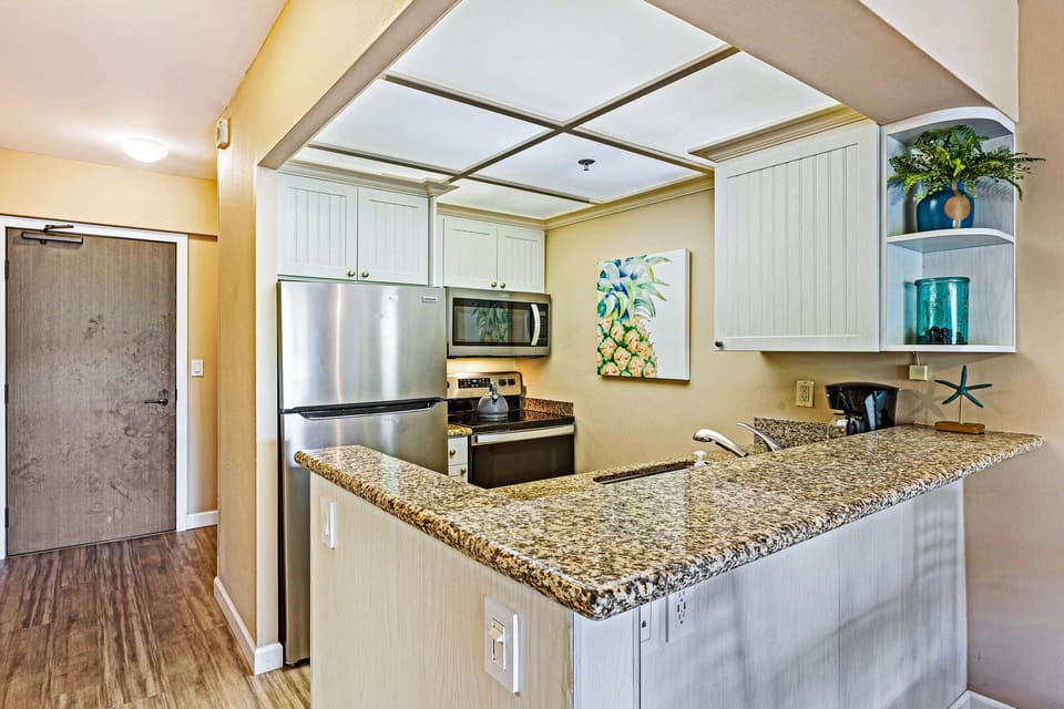 Studio | Private kitchen | Coffee/tea maker, fridge, oven, toaster