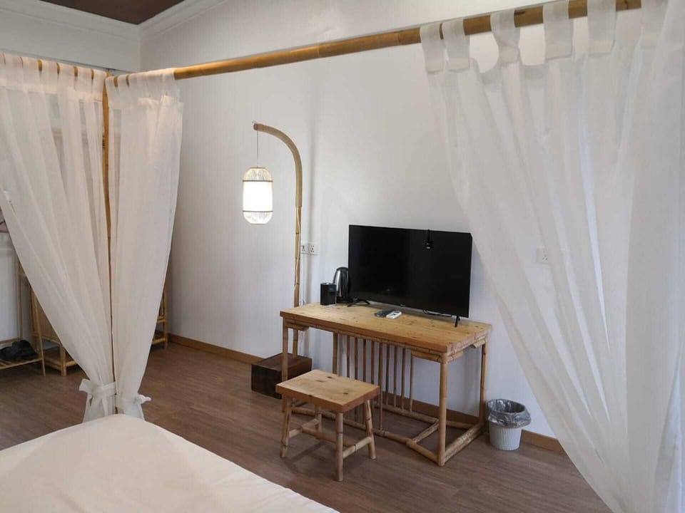 Deluxe Cabin | Free WiFi, bed sheets
