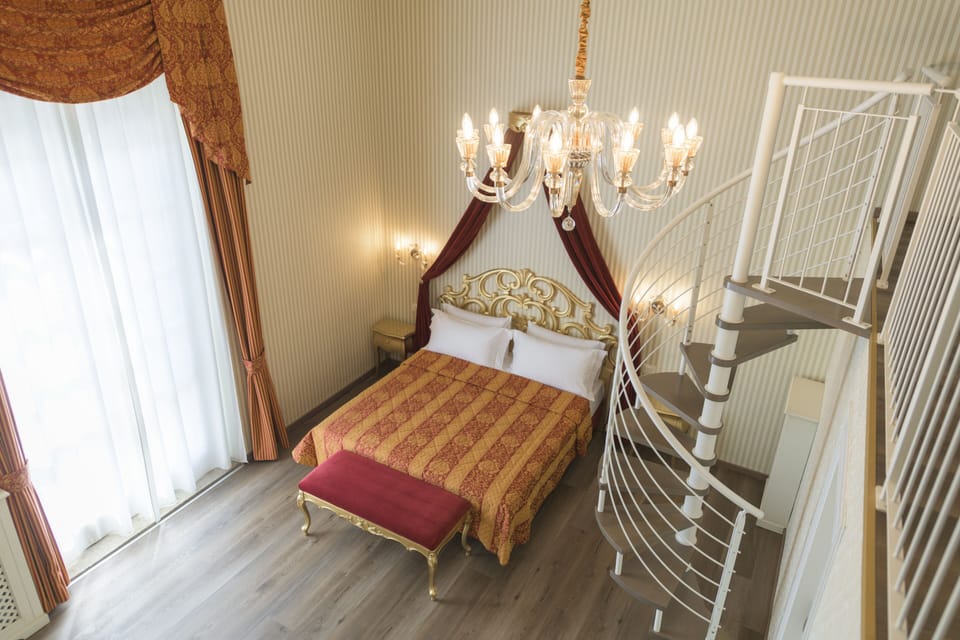 Luxury Room | In-room safe, desk, soundproofing