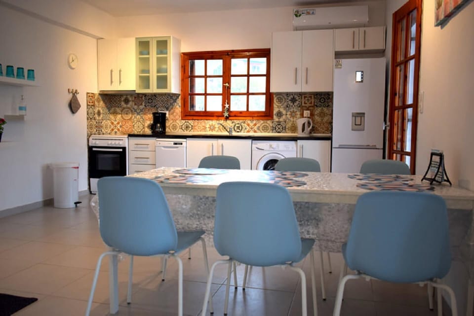 Apartment | Private kitchen | Fridge, microwave, oven, stovetop