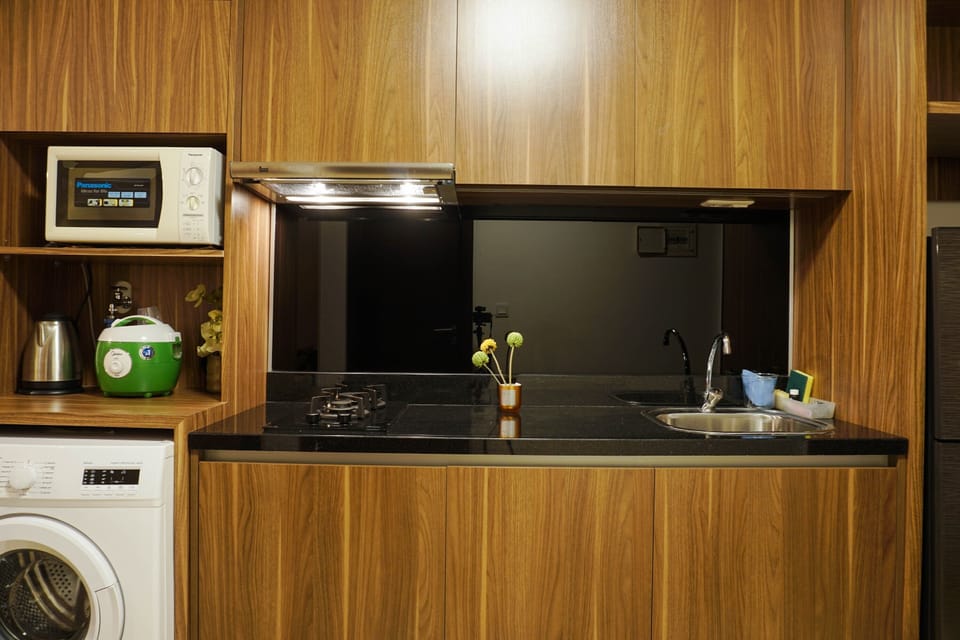 Fridge, stovetop, cookware/dishes/utensils