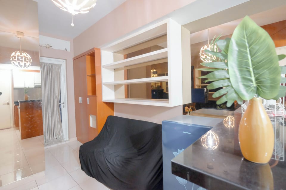 Room | Living area | TV