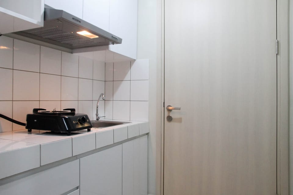 Fridge, stovetop, cookware/dishes/utensils