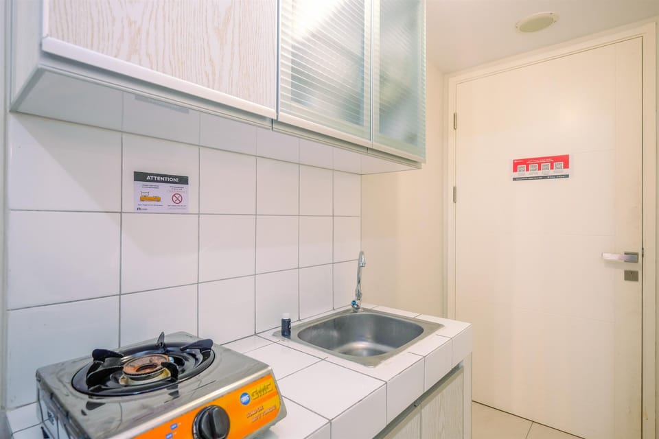 Room | Private kitchen | Fridge, stovetop, dishwasher, cookware/dishes/utensils