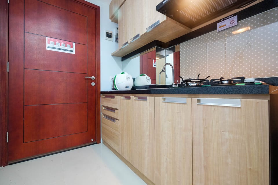 Fridge, stovetop, cookware/dishes/utensils