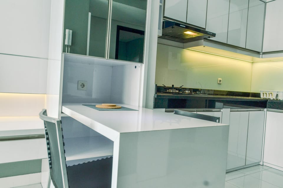 Fridge, stovetop, cookware/dishes/utensils