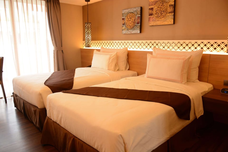 Premium bedding, minibar, in-room safe, desk