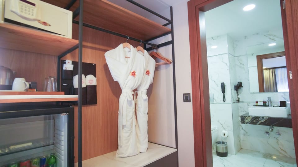 Executive Room | Frette Italian sheets, premium bedding, minibar, in-room safe
