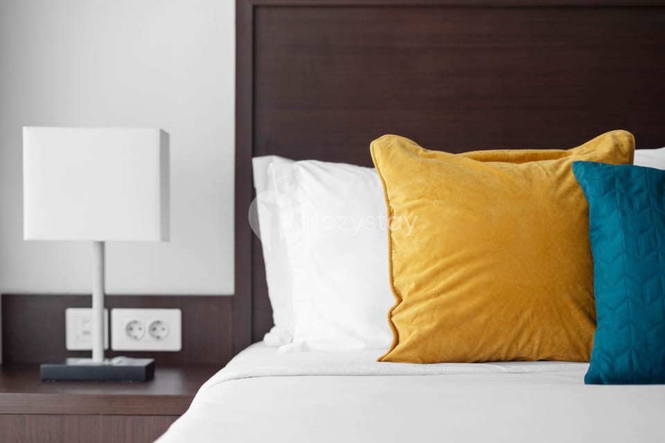 Apartment, 2 Bedrooms, Non Smoking, City View | Premium bedding, individually furnished, iron/ironing board, bed sheets