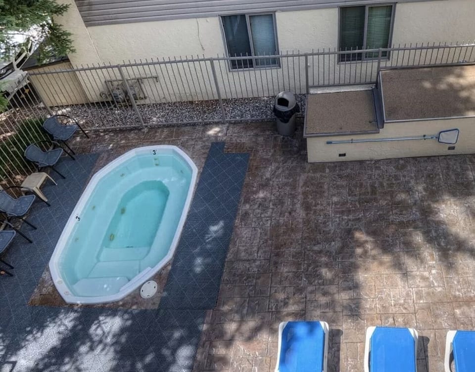 Studio, 1 Bedroom | Property grounds