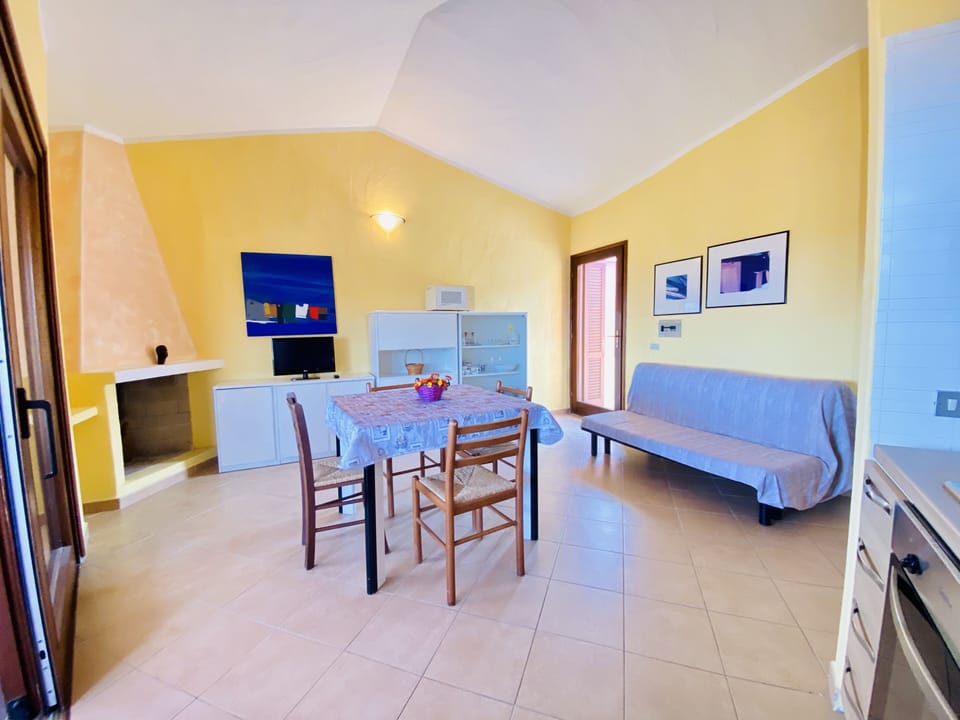 Apartment | Dining room