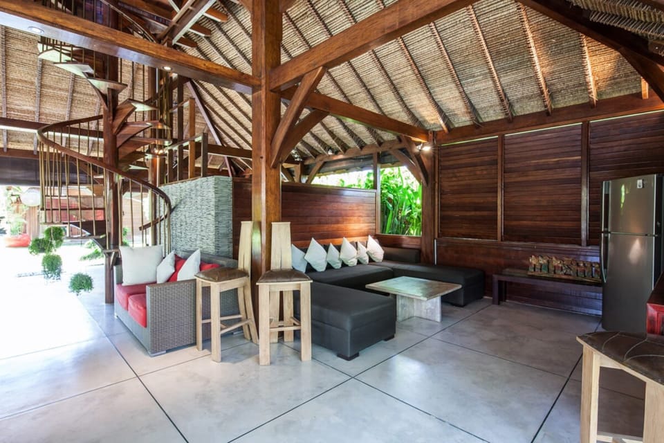 Basic Villa, Multiple Beds | Living room | 50-inch Smart TV with digital channels, streaming services, stereo