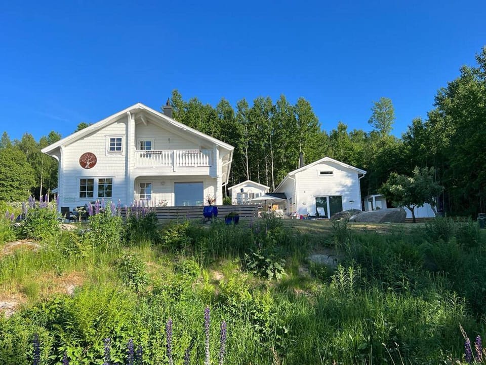 Cabin | Exterior