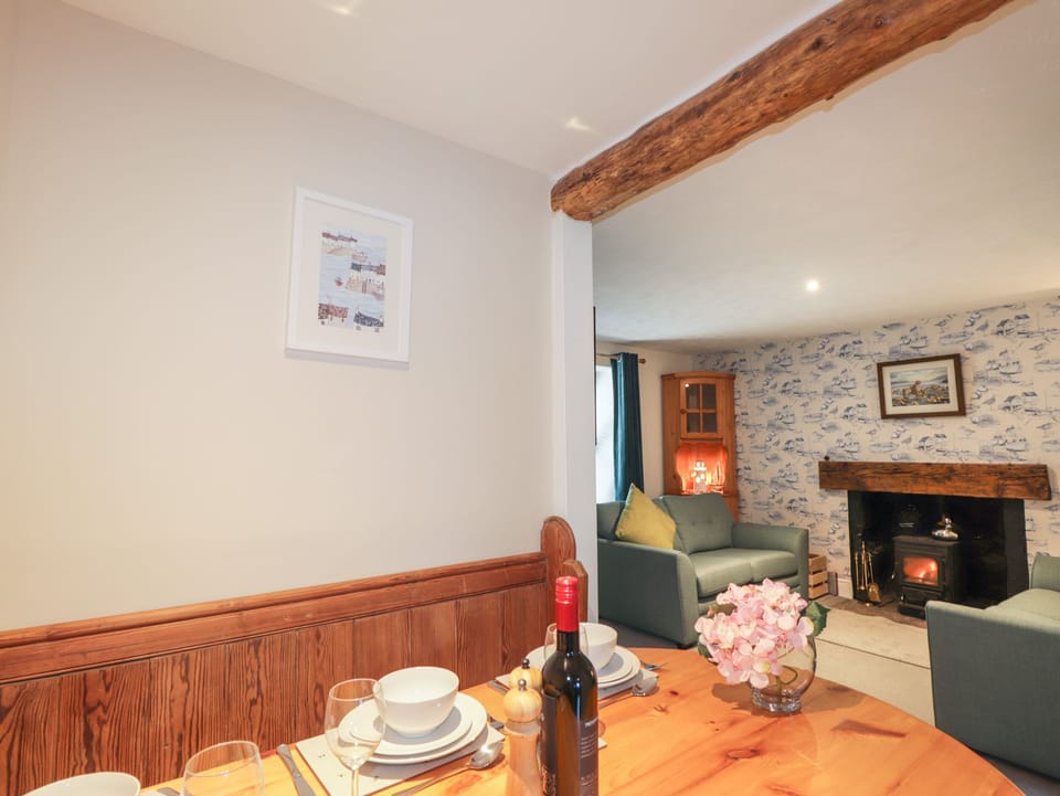 Cottage | Interior