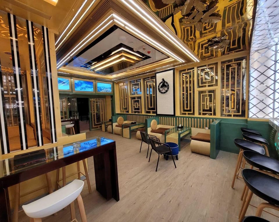 Sports bar