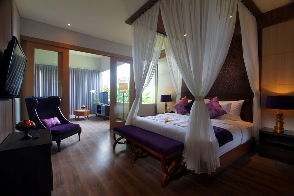 Kirana Penthouse Private Plunge Pool (Free 1X Floating Breakfast with Min. 5 Nights Stay) | Premium bedding, in-room safe, individually furnished, desk
