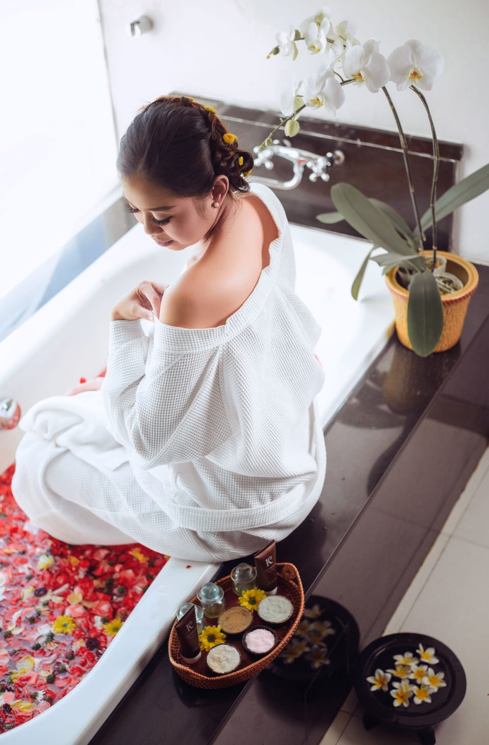 Couples treatment rooms, body treatments, aromatherapy