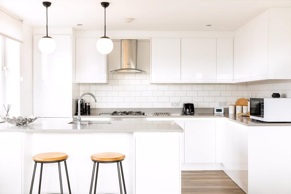 Apartment | Private kitchen | Fridge, microwave, stovetop, dishwasher