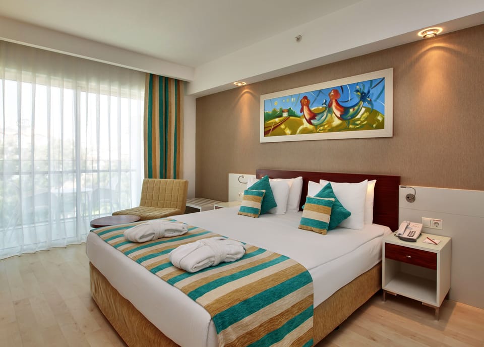 Minibar, in-room safe, desk, free cribs/infant beds