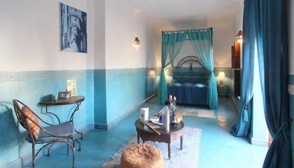 Double Room (Alaouitte) | Desk, free WiFi, bed sheets