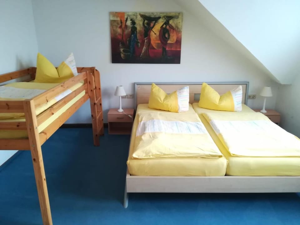 Minibar, cribs/infant beds, rollaway beds, free WiFi