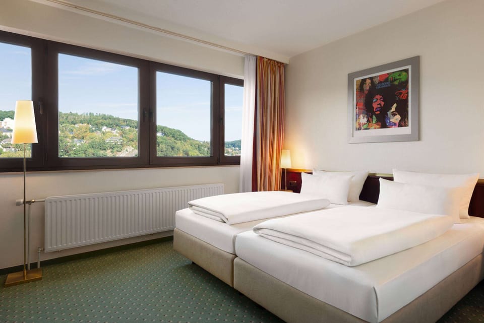 Junior Suite | Individually decorated, individually furnished, desk, laptop workspace