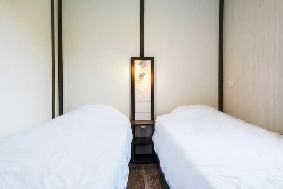 Chalet, 3 Bedrooms, Terrace | Bed sheets