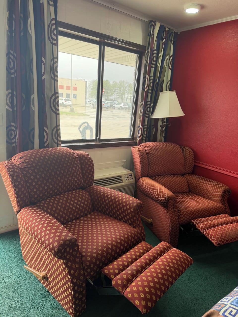 Two Queen Bed Non Smoking | Free WiFi, bed sheets