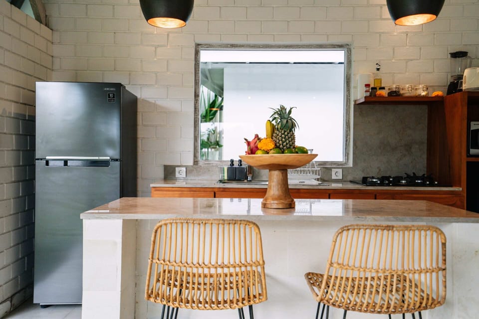 Basic Villa, 2 Queen Beds | Private kitchen | Fridge, microwave, stovetop, coffee/tea maker