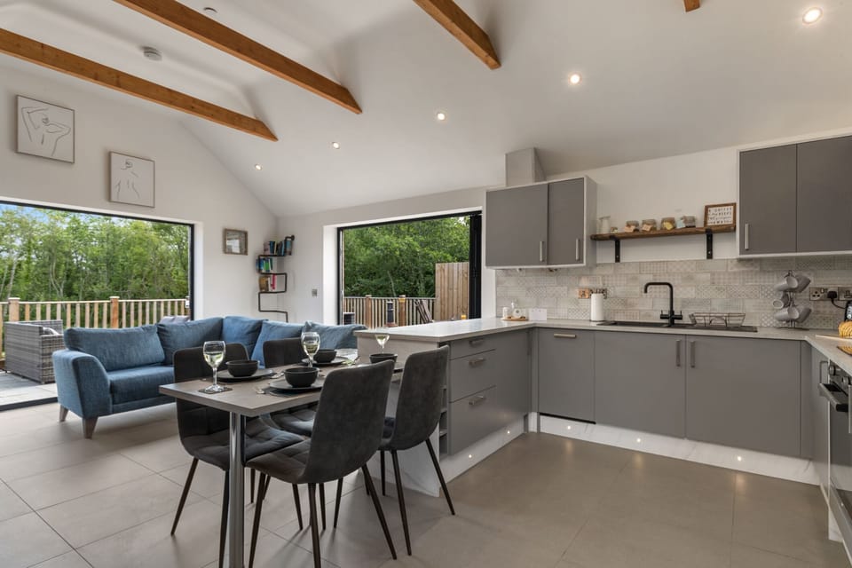 Cottage, Accessible, Private Bathroom | Shared kitchen | Highchair