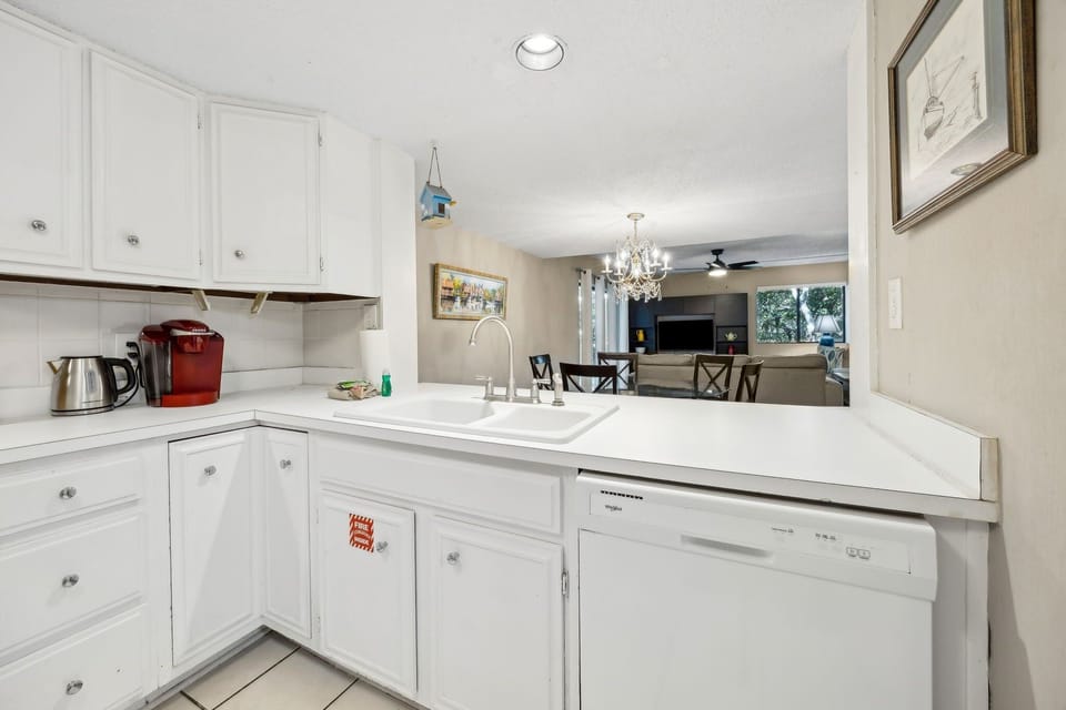 Condo, 2 Bedrooms | Private kitchen | Coffee/tea maker, fridge, oven, stovetop