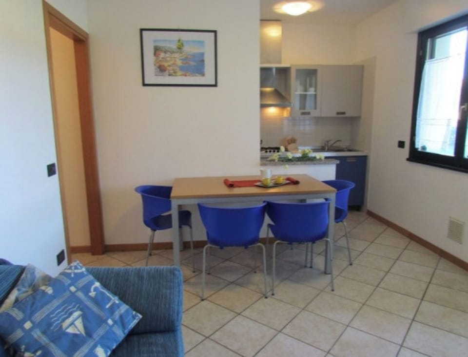 Apartment, 2 Bedrooms, Patio, Garden View | Interior